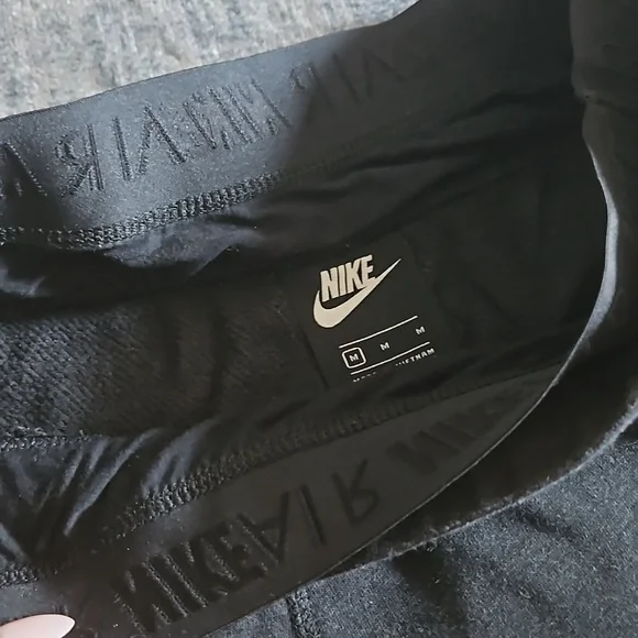 Nike sweatpants 2 pairs - Picture 3 of 4